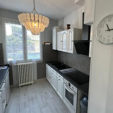 Maison De Plein Centre, 3 Etoiles, A 200m De La Plage, Parking Prive, Wifi בית נופש רויאן