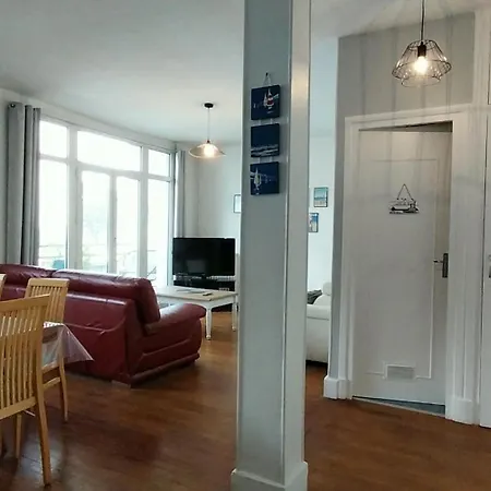 Maison De Plein Centre, 3 Etoiles, A 200m De La Plage, Parking Prive, Wifi *