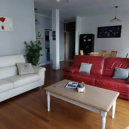 Maison De Plein Centre, 3 étoiles, à 200m De La Plage, Parking Privé, Wifi Royan